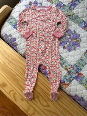 Pink Heart Pattern Footed Baby One-Piece